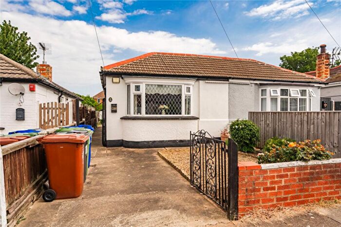 2 Bedroom Bungalow For Sale In Revesby Avenue, Grimsby, Lincolnshire, DN34