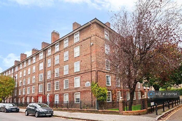 2 Bedroom Flat To Rent In Kilner House, London, SE11