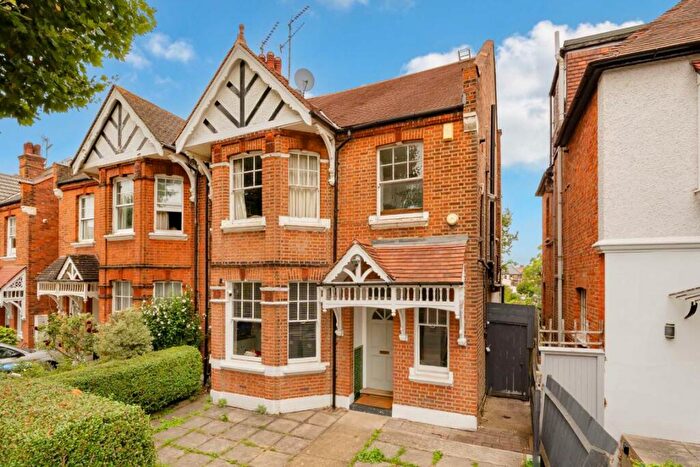 1 Bedroom Flat To Rent In Brondesbury Park, London, NW2