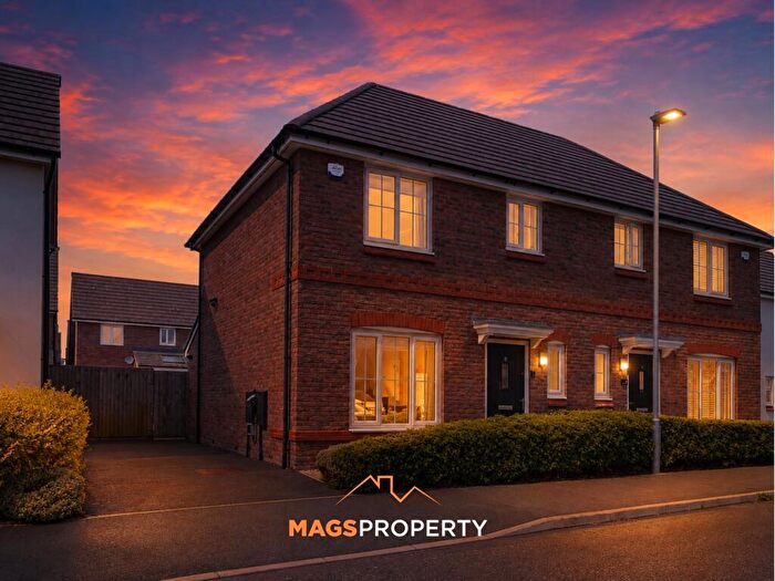 3 Bedroom Semi-Detached House For Sale In Yewfield Way, Huyton, L36