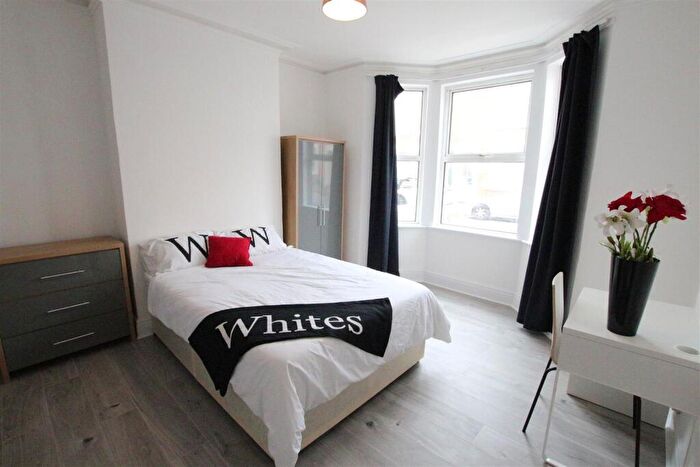 1 Bedroom Private Hall To Rent In Cedar Road, Northampton, NN1