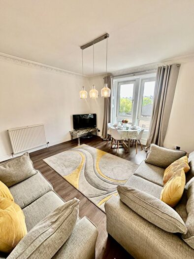 2 Bedroom Flat To Rent In Scott Street, Dundee, DD2