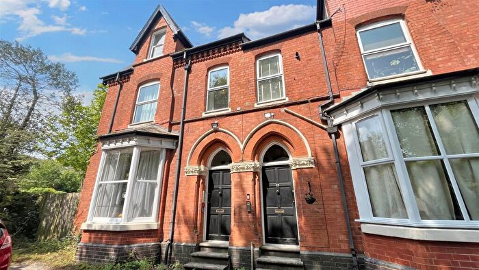 2 Bedroom Flat For Sale In Church Road, Moseley, B13