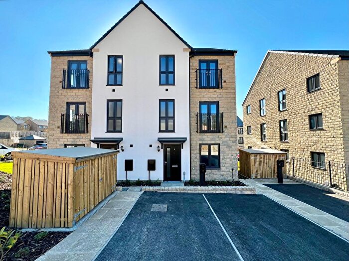 2 Bedroom Detached House To Rent In Spring Wood Lane, Leeds, West Yorkshire, LS16