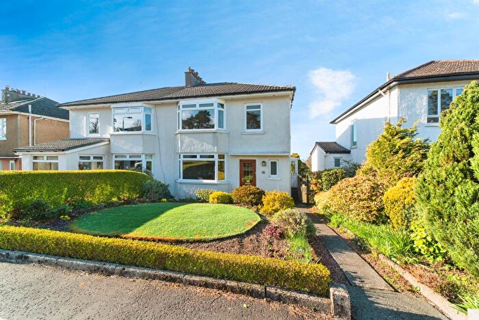 3 Bedroom Semi-Detached House For Sale In Beechlands Drive, Clarkston, Glasgow, G76