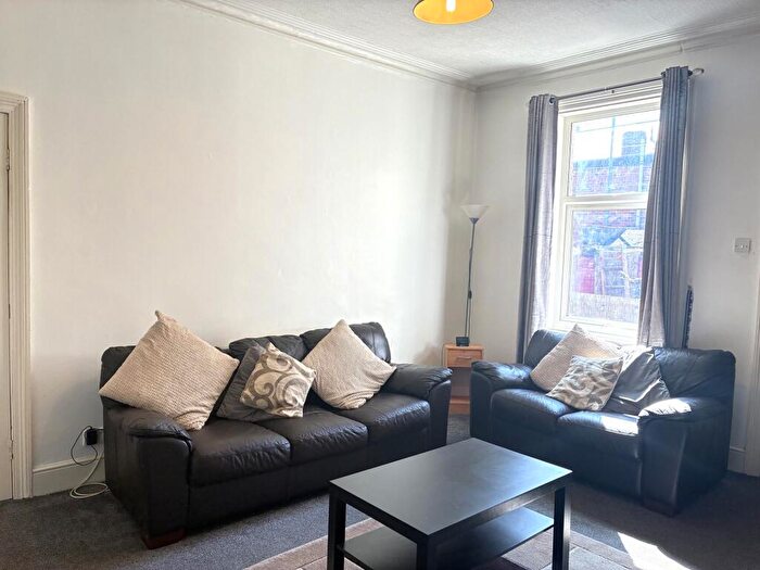 2 Bedroom Flat To Rent In Albany Street West, South Shields, Tyne And Wear, NE33