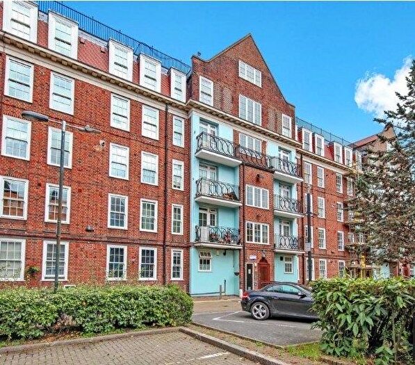 1 Bedroom Flat To Rent In Ferndale Road, Brixton, SW9