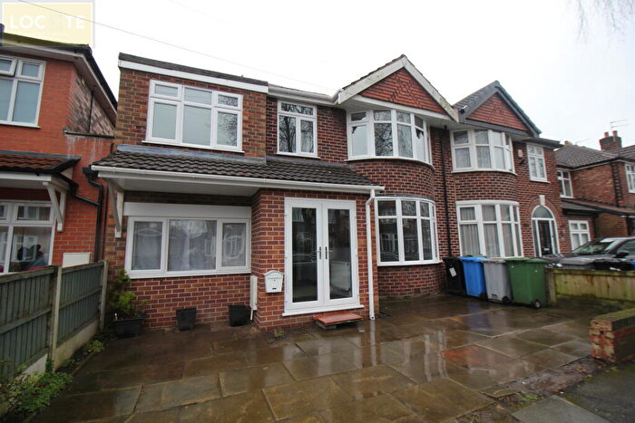 4 Bedroom Semi-Detached House For Sale In Westminster Road, Davyhulme, M41