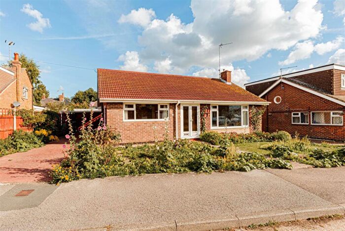 2 Bedroom Detached Bungalow For Sale In South Court Drive, Wingham, Canterbury, CT3