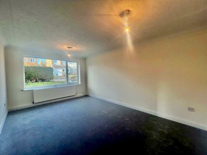 2 Bedroom Maisonette To Rent In Melbourne Gardens, Hedge End, Southampton, SO30