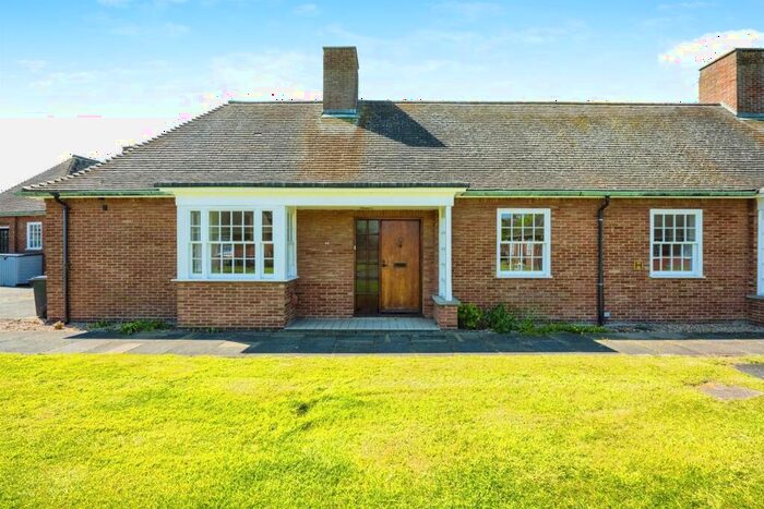 1 Bedroom Semi-Detached Bungalow For Sale In Sir Malcolm Stewart Homes, Stewartby, Bedford, MK43
