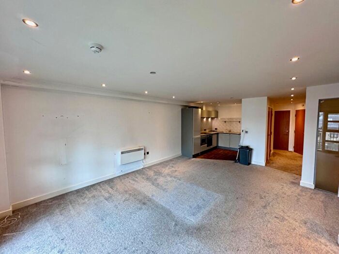 2 Bedroom Apartment To Rent In Castle Exchange, Hockley, NG1