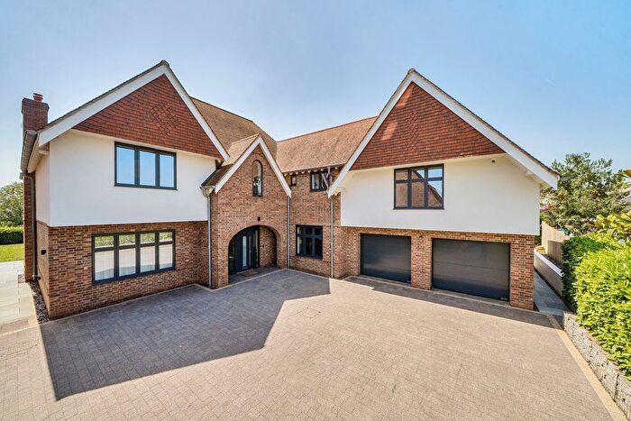 6 Bedroom Detached House For Sale In Highview, The Views, Taunton, TA1
