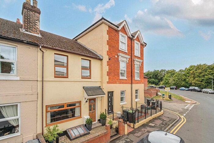 3 Bedroom Terraced House For Sale In High Street, Snodland, ME6