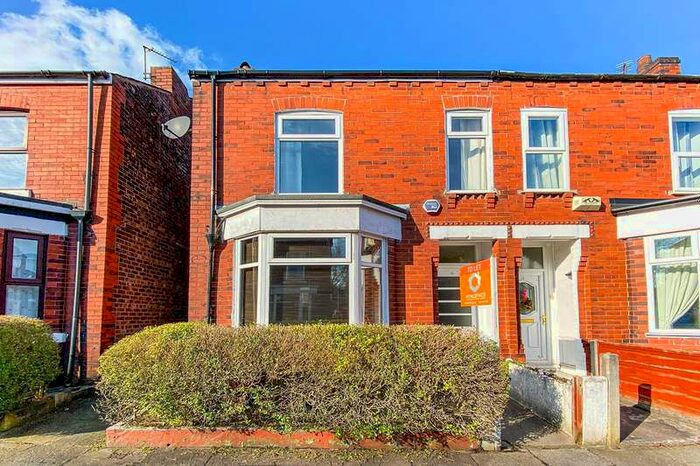 3 Bedroom Semi-Detached House To Rent In Richmond Grove, Monton, Manchester, M30