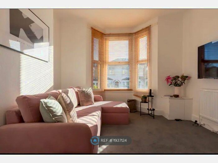 1 Bedroom Flat To Rent In Soames Street, London, SE15