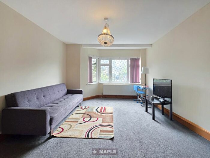 3 Bedroom Semi-Detached House To Rent In Canterbury Road, Harrow, HA1
