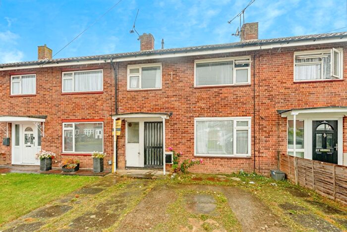 3 Bedroom Terraced House For Sale In Hare Lane, Crawley, RH11