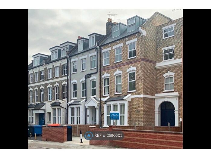 2 Bedroom Flat To Rent In Woodberry Grove, London, N4