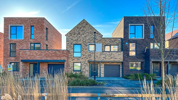 4 Bedroom Terraced House To Rent In Lady White Crescent, Oxford, OX2