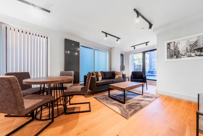 2 Bedroom Flat To Rent In Tower Bridge Road, London, SE1