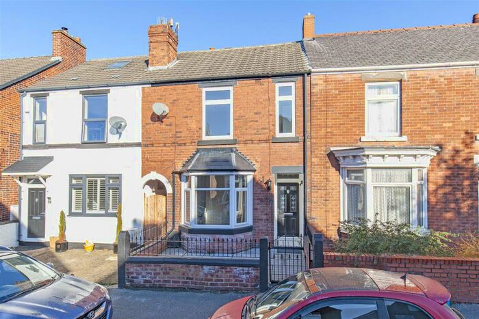 2 Bedroom Terraced House To Rent In York Street, Chesterfield, S41