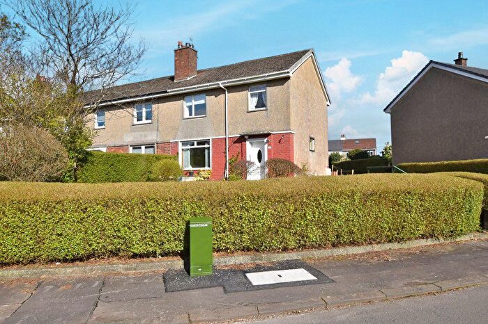 3 Bedroom End Of Terrace House For Sale In Craigielinn Avenue, Paisley, Renfrewshire, PA2