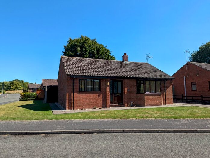 2 Bedroom Detached Bungalow For Sale In Meadow Drive, Binbrook, LN8
