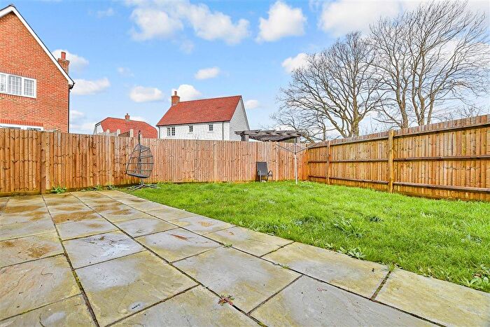 1 Bedroom Property For Sale In Elizabeth Gardens, Northiam, Rye, East Sussex, TN31