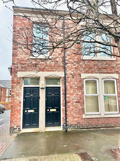 3 Bedroom Flat To Rent In Windsor Road, Gateshead, NE8