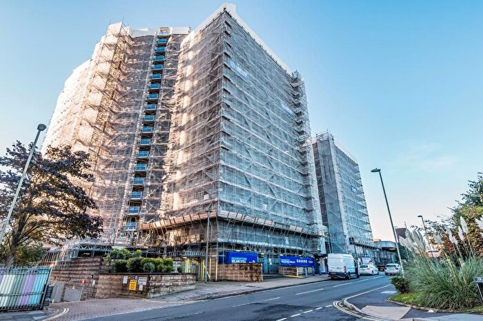 2 Bedroom Flat To Rent In Alencon Link, Basingstoke, RG21