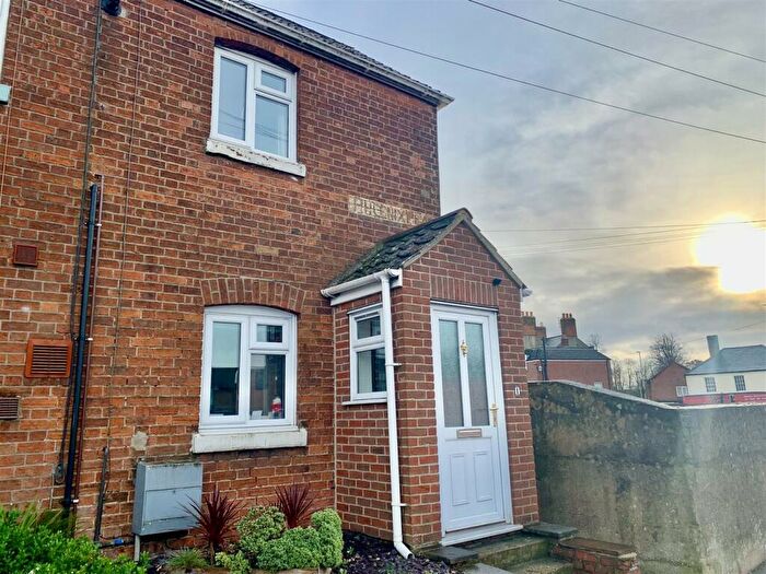 2 Bedroom End Of Terrace House To Rent In Phoenix Place, Devizes, SN10