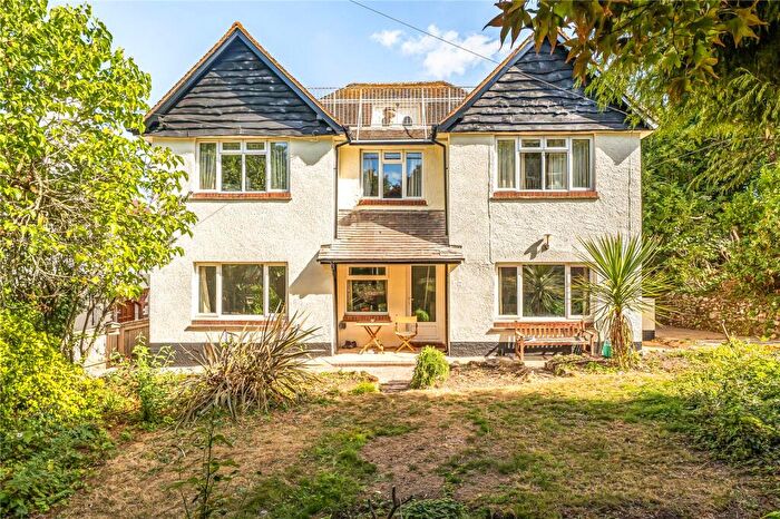 2 Bedroom Flat For Sale In Salcombe Hill Road, Sidmouth, Devon, EX10