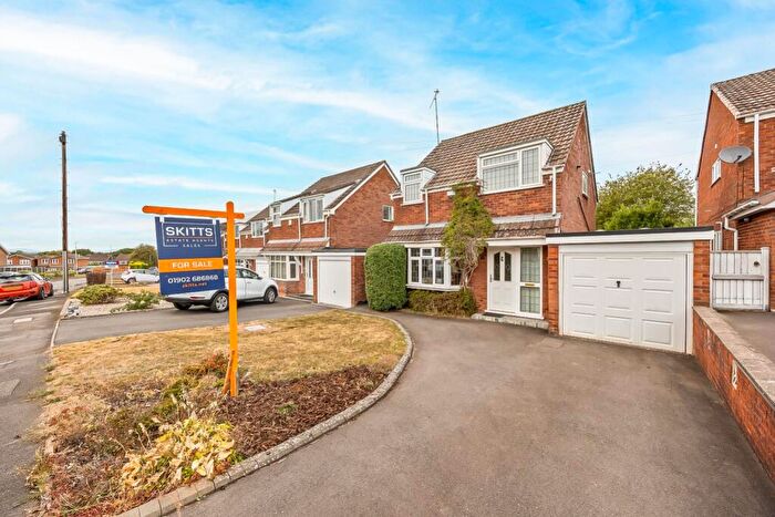 3 Bedroom Detached House For Sale In Alderdale Avenue, Sedgley, DY3