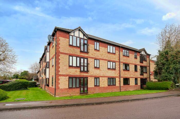 2 Bedroom Apartment To Rent In Banbury, Oxfordshire, OX16