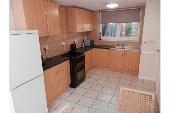 3 Bedroom Terraced House To Rent In St Marks Crescent, Ladywood, Birmingham, B1