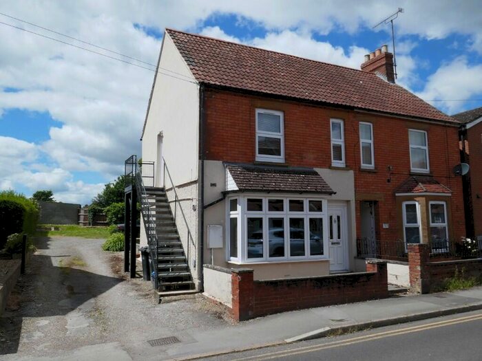 2 Bedroom Maisonette To Rent In Seaton Road, Yeovil, BA20