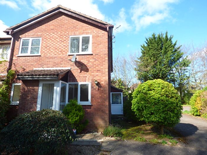 1 Bedroom Property To Rent In Orchid Close, Taunton, TA1