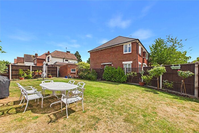 2 Bedroom Maisonette For Sale In Camberley, Surrey, GU15