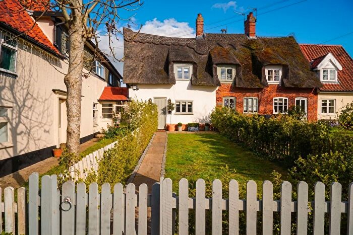 2 Bedroom End Terrace House For Sale In Norwich Road, Dickleburgh, Diss, IP21