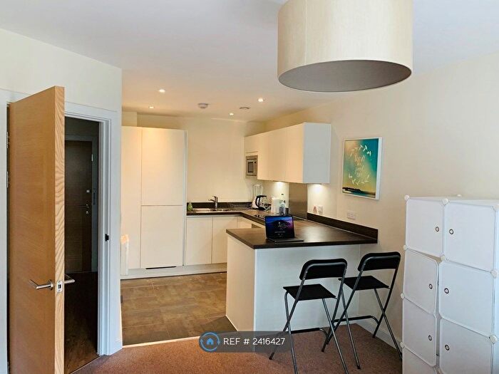 1 Bedroom Flat To Rent In Whitworth, Manchester, M3