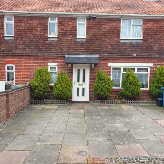 3 Bedroom Terraced House To Rent In Oxnead Road, Norwich, NR3
