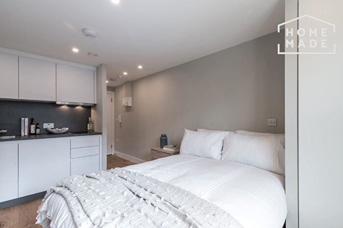 Studio To Rent In Croxley Road, Queens Park, W9