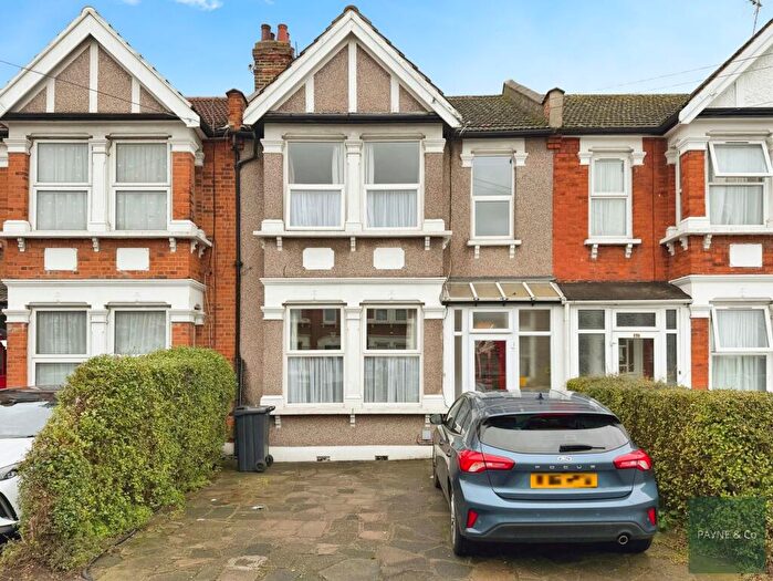 3 Bedroom Terraced House For Sale In Coventry Road, Ilford, IG1
