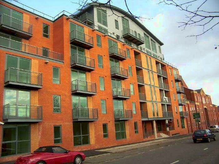 Garage / Parking To Rent In Parking Space At Jet Centro, S2