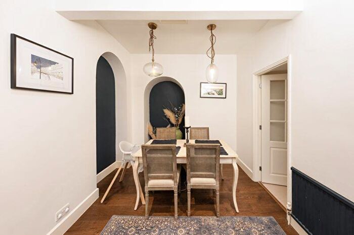 3 Bedroom Maisonette To Rent In Royal York Crescent, Clifton, BS8