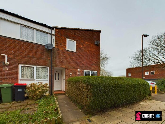 4 Bedroom End Of Terrace House To Rent In Barkers Croft, Greenleys, MK12