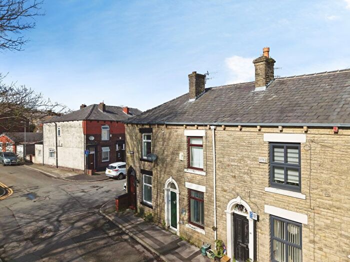 3 Bedroom End Terrace House For Sale In Kershaw Street, Shaw, Oldham, Greater Manchester, OL2
