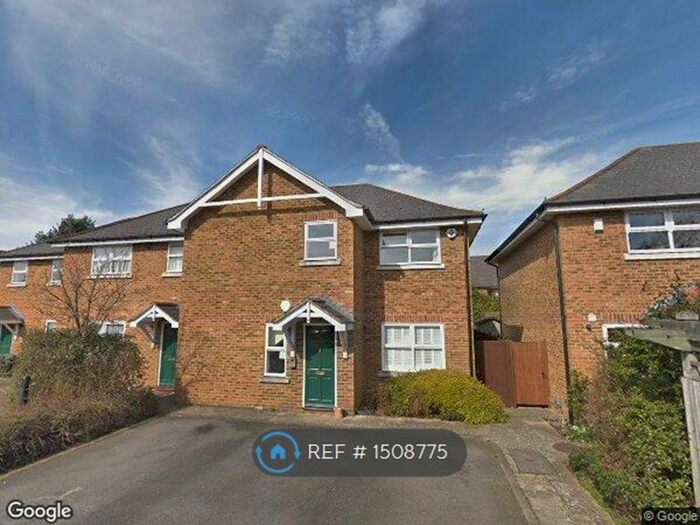 1 Bedroom Flat To Rent In Nursery Gardens, Hampton, TW12