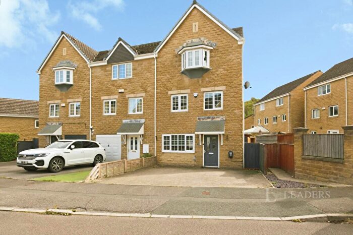 5 Bedroom House To Rent In Hanby Close, Fenay Bridge, Huddersfield, HD8
